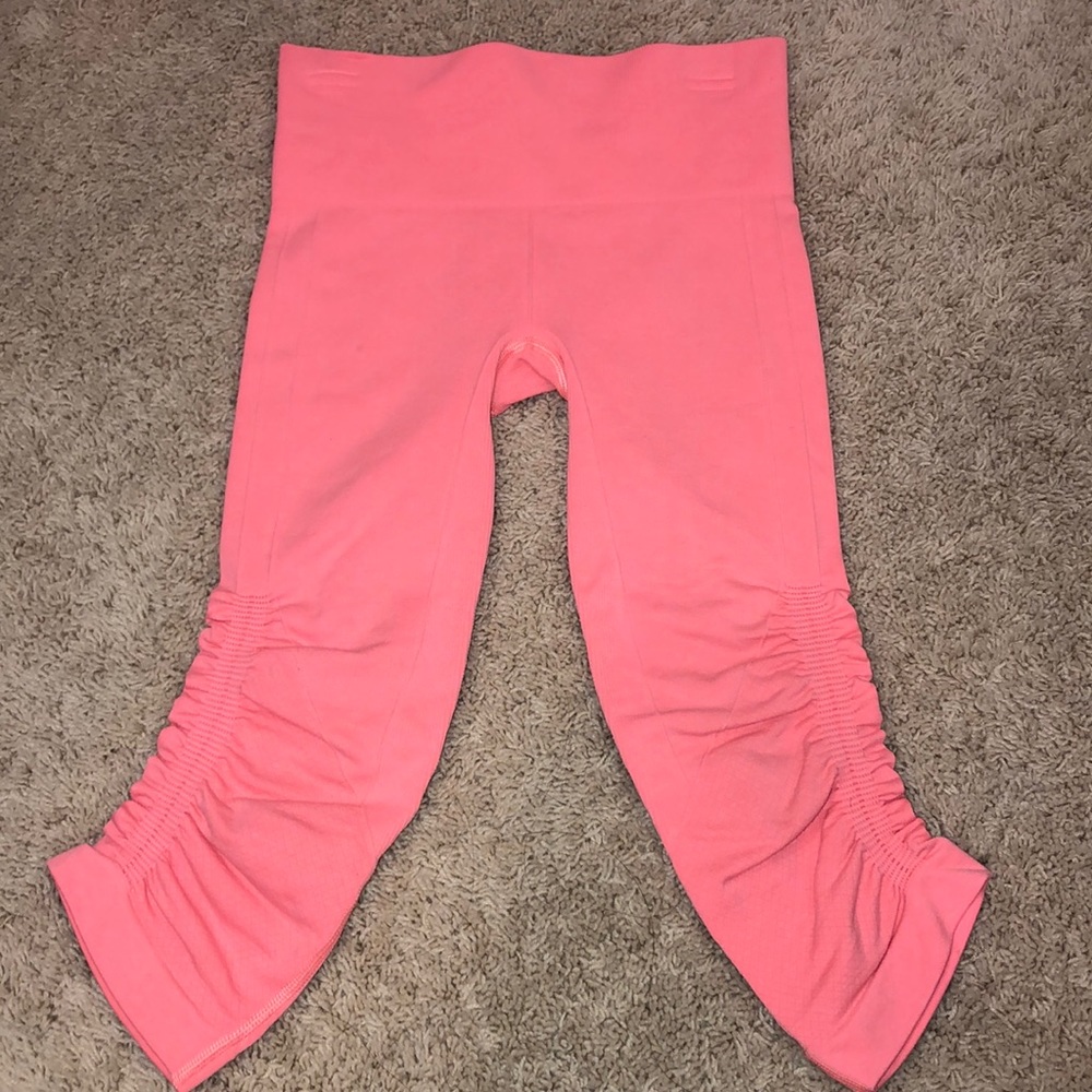 Lululemon cropped leggings
